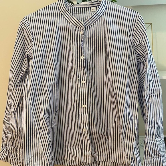 +J uniqlo supima Longsleeve shirt - Picture 3 of 4